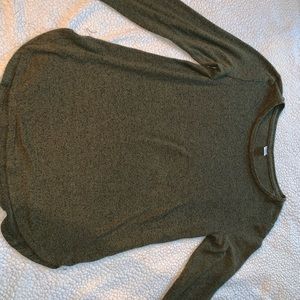 Long sleeve, soft tee
